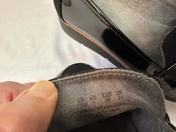 Dr. Scholl's - Picture 9 of 10